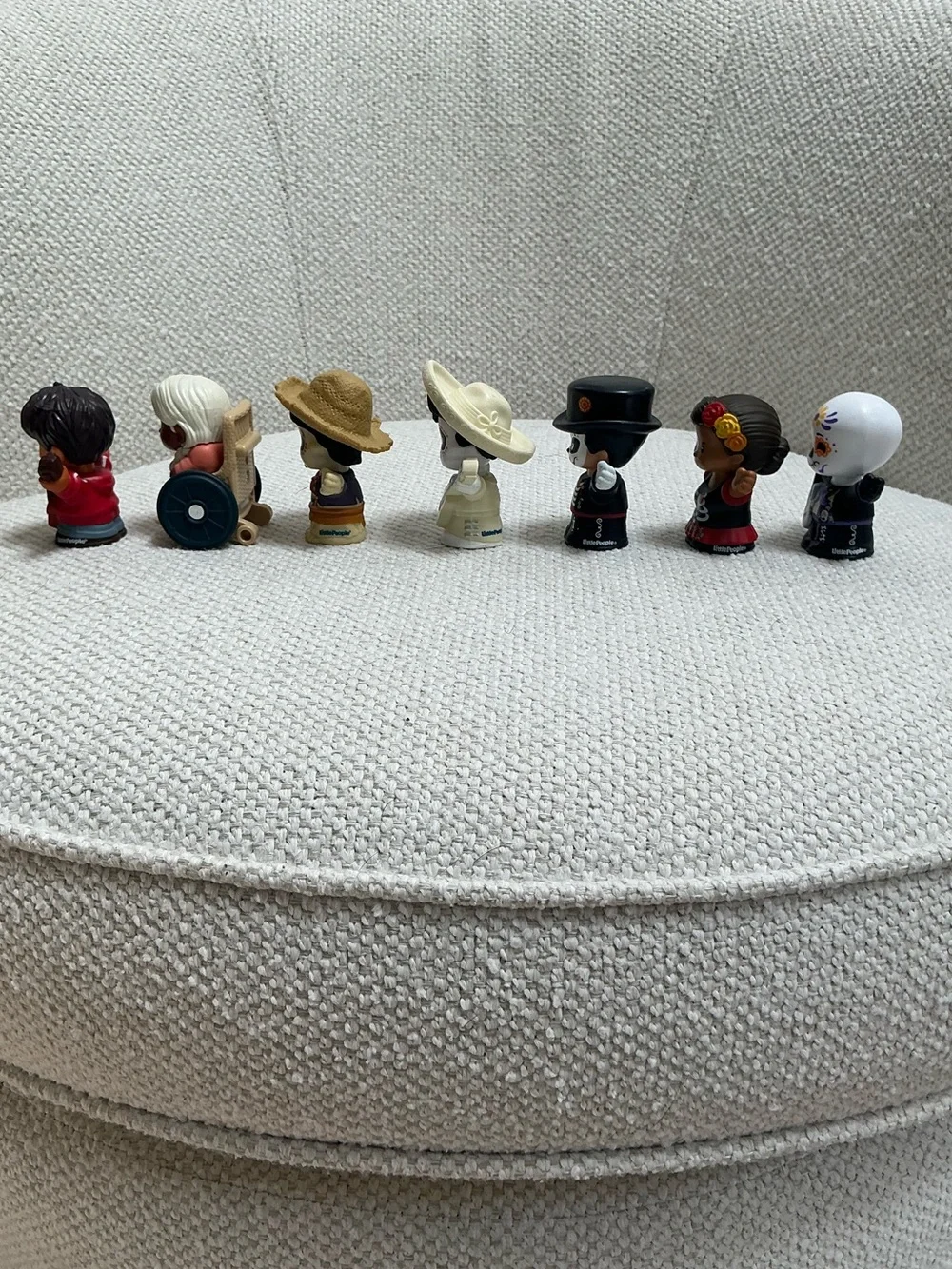 FISHER PRICE LITTLE PEOPLE Disney Pixar Coco and Dia de Muertos Figures
